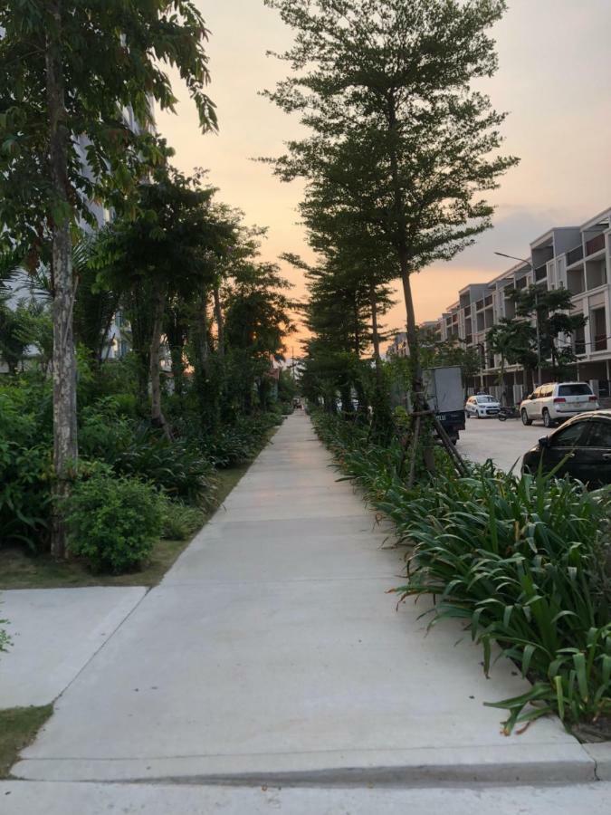 E12 Greenbay Village Ha Long Esterno foto