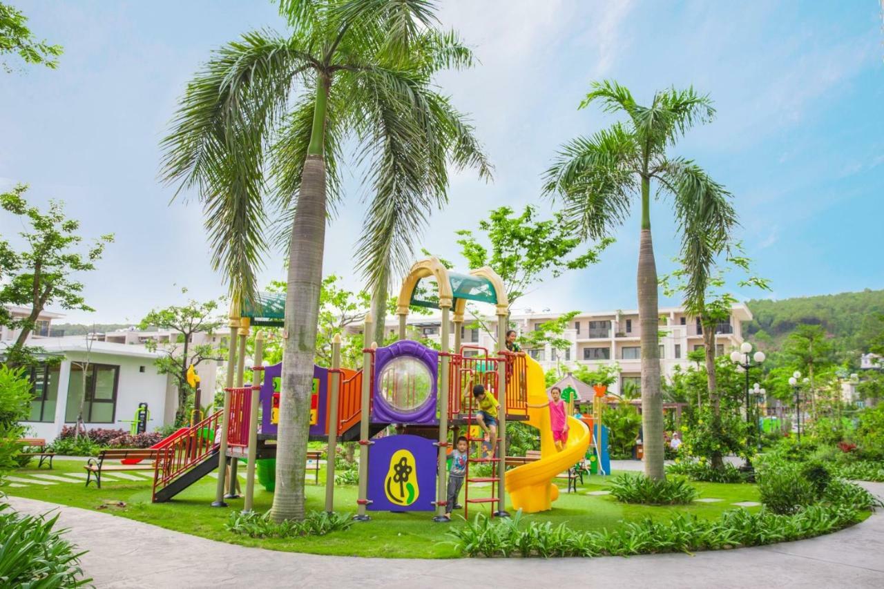 E12 Greenbay Village Ha Long Esterno foto